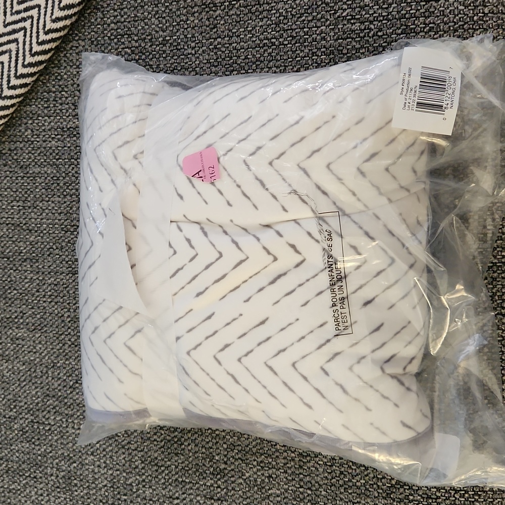Sloth Blanket - Picture 3 of 3